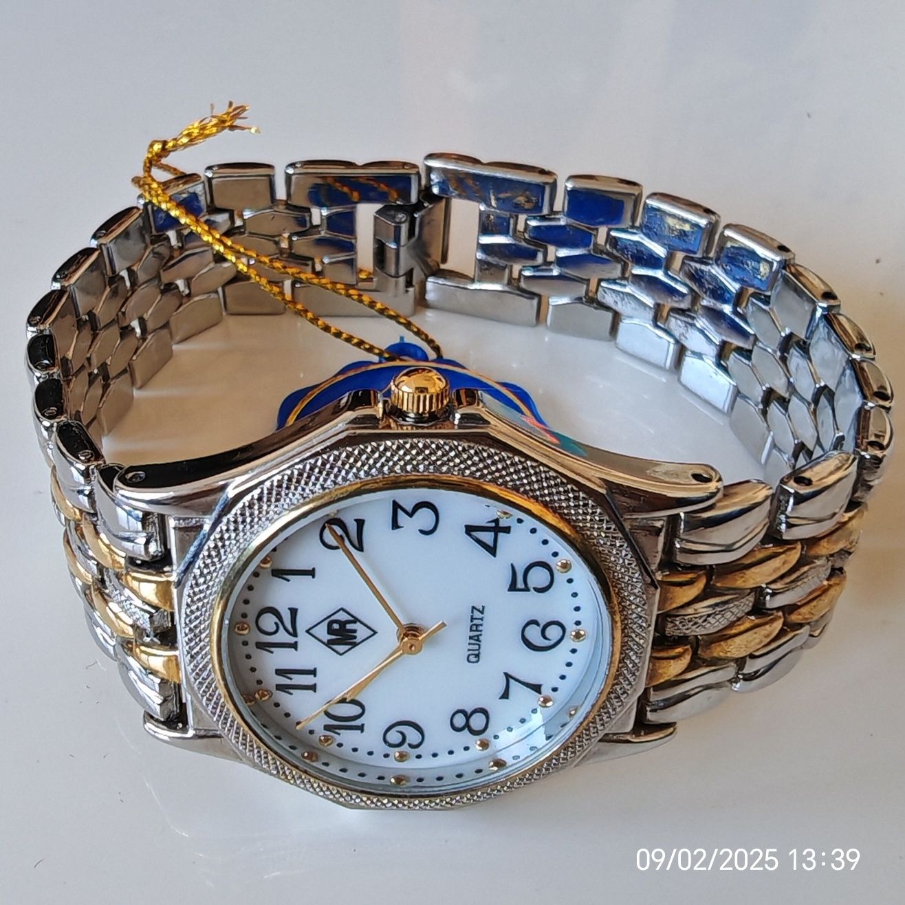 Watch MR - гривна