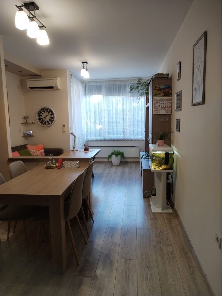 Продава се Тристаен апартамент в Враца, Квартал 103 - 80 кв.м за 2375 €/кв.м - Снимка #22