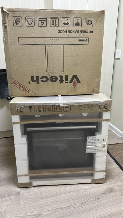 Техника для кухни. Комплект. Вытяжка, духовой шкаф, варочная панель