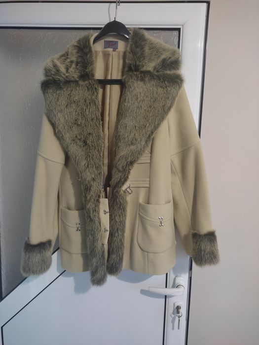 Елегантно Дамско палто