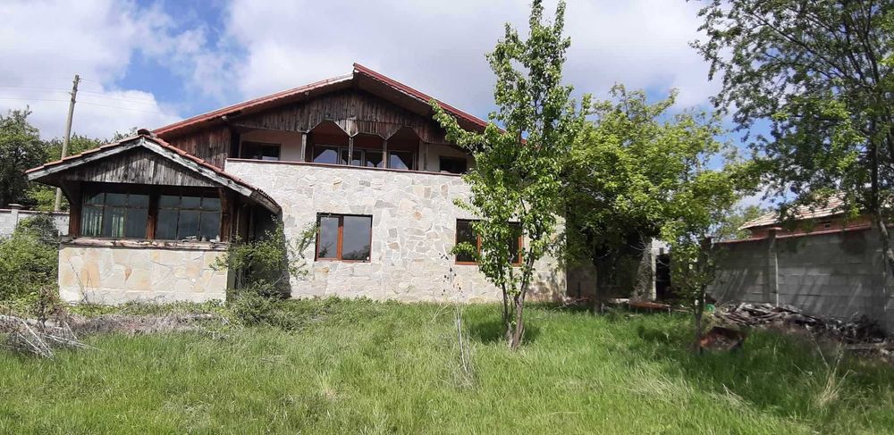 Продава се Къща в с. Кошничари, Област Търговище - 180 кв.м за 340 €/кв.м - Снимка #1