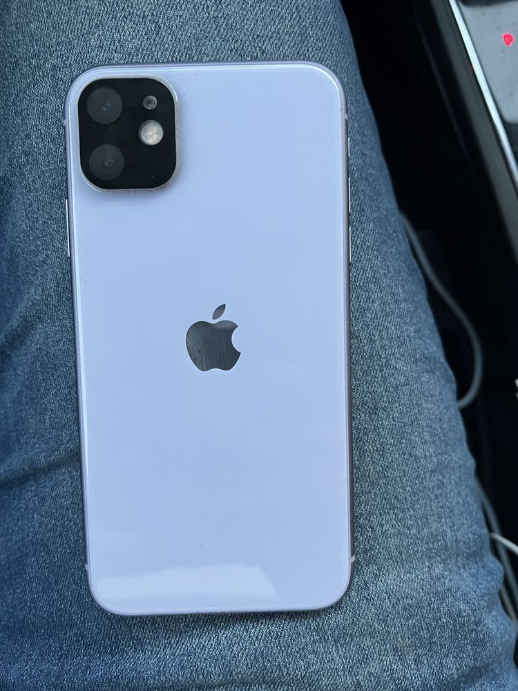 IPhone 11 64 GB 75% батерия