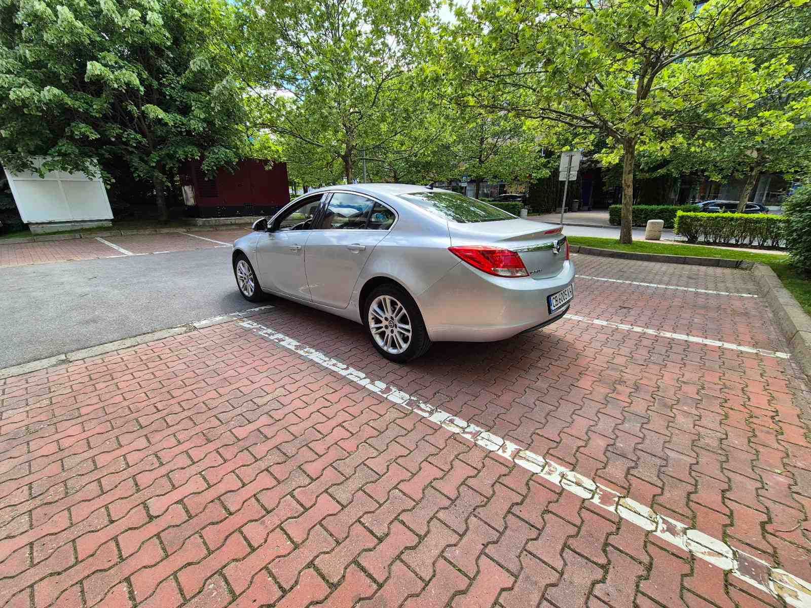 Opel Insignia 1.8 140 к.с. – Газ/Бензин – 2008 г.