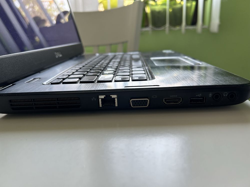 Dell Inspiron N5040