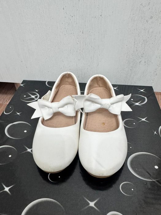 Обувь детская на девочку