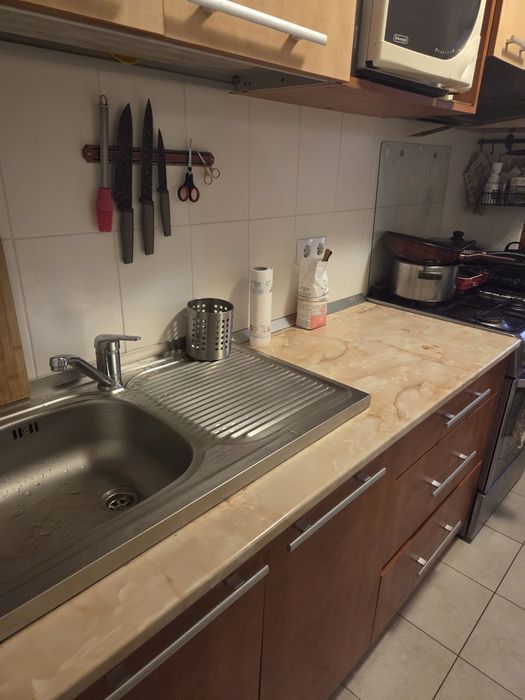 Caut colega de apartament