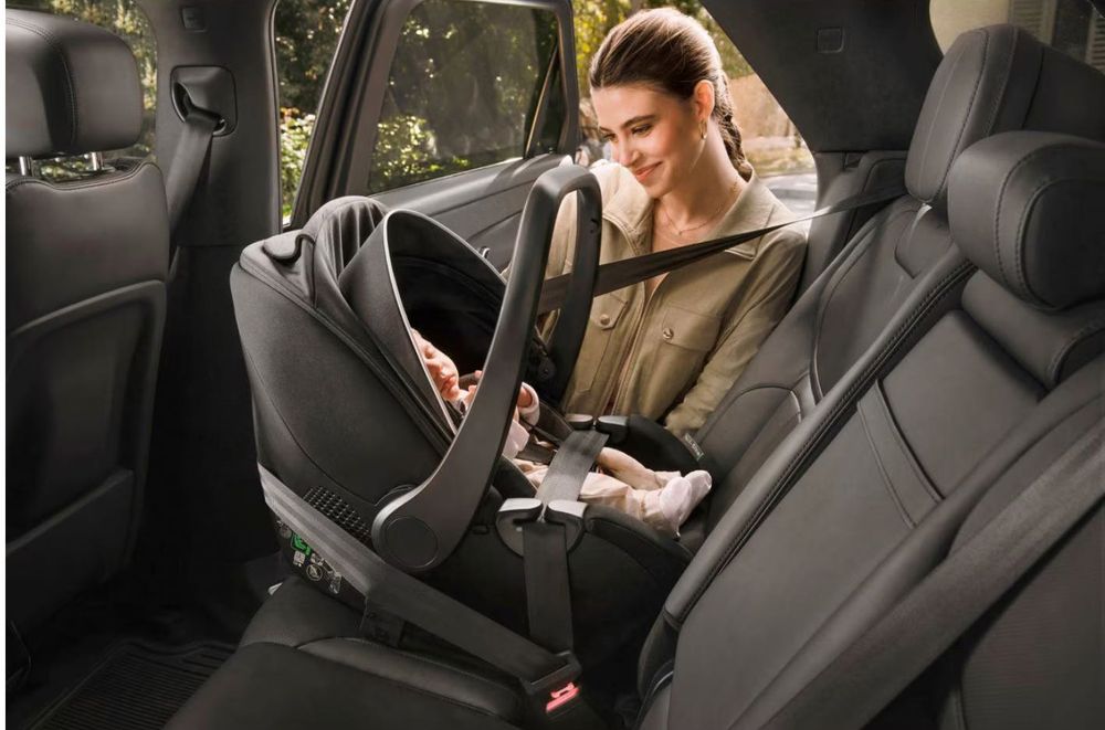 Scoica auto Chicco Kory I-Size Plus Air Black, ADAC, 40-85cm, 0 luni +