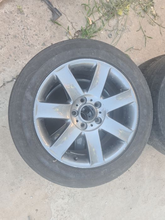 Vând jante cu tot cu cauciucuri de bmw