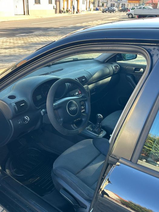 Vand Audi A 3  - An de fabricatie 2004 - motor 1.9 diesel ( 131 cp ) .