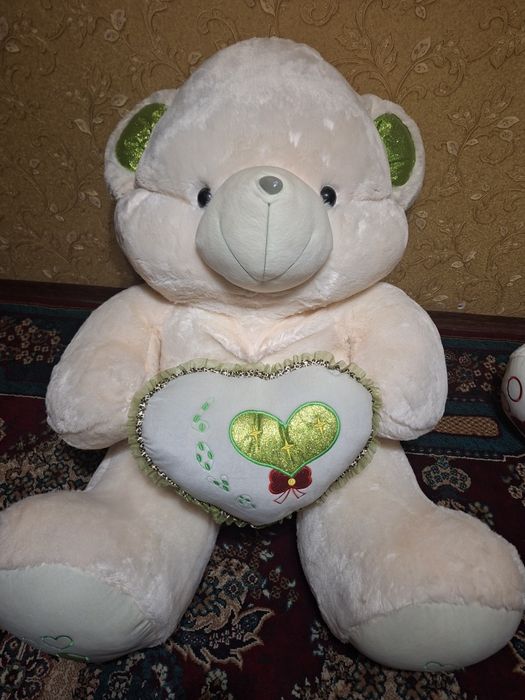 1.5 metrdan ziyod ayiq oq