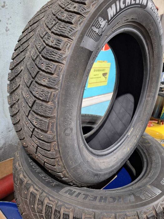 Продам зимнюю резину MICHELIN размер 225 60 R17