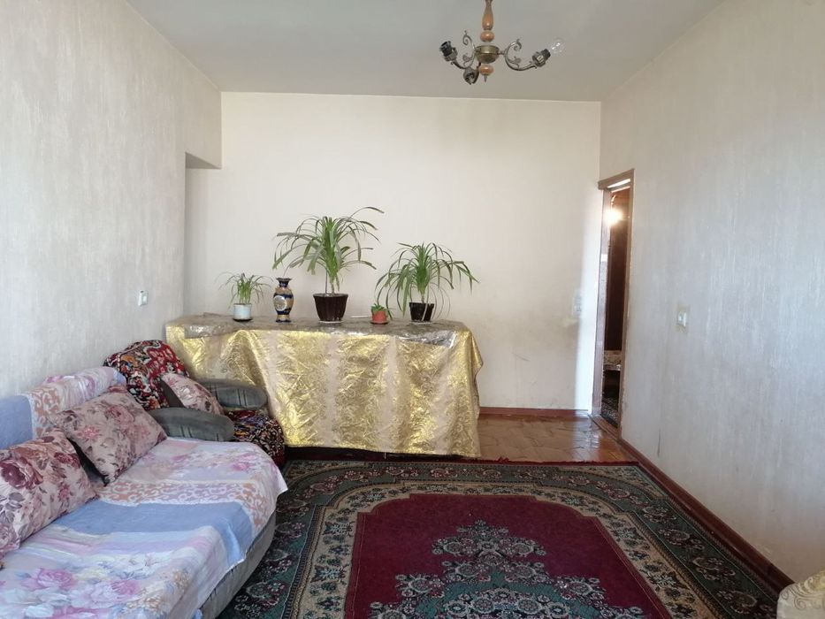 Продам 4х комнатную квартиру Юнусабад Абад КИРПИЧ 77 серия