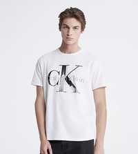 Продается новая футболка Calvin Klein