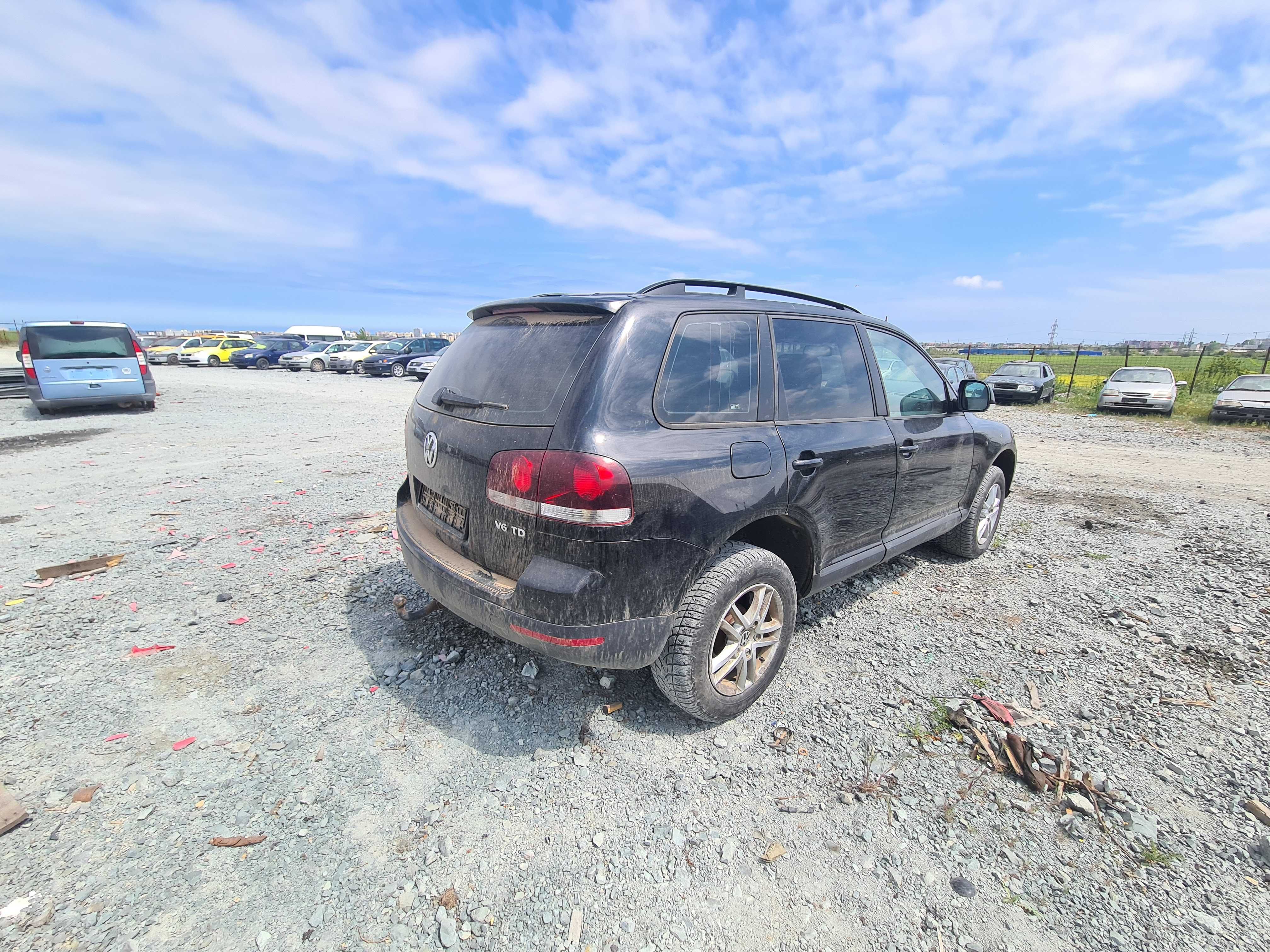 Dezmembram VW Touareg 3.0 tdi