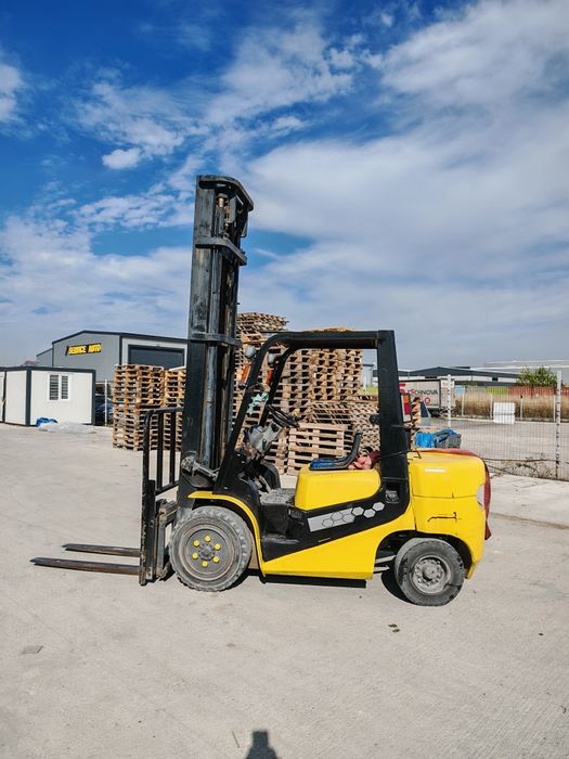 Stivuitor TCM (motor Nissan)