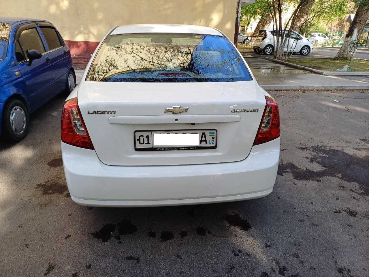 Продается Chevrolet Lacetti 3 позиция