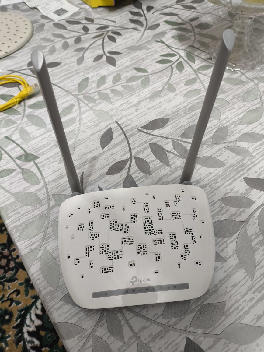 Wi-Fi роутер TP-Link с модемом ADSL2+
