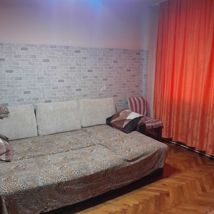 Inchiriez apartament strada Grivita