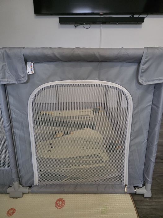 Țarc de joacă pentru copii