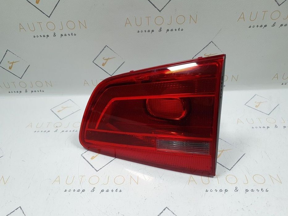 Stop dreapta de pe haion VOLKSWAGEN TOURAN 1T3 2010 - 2015 2.0 TDI CFHF, CLCA 1T0945094A
