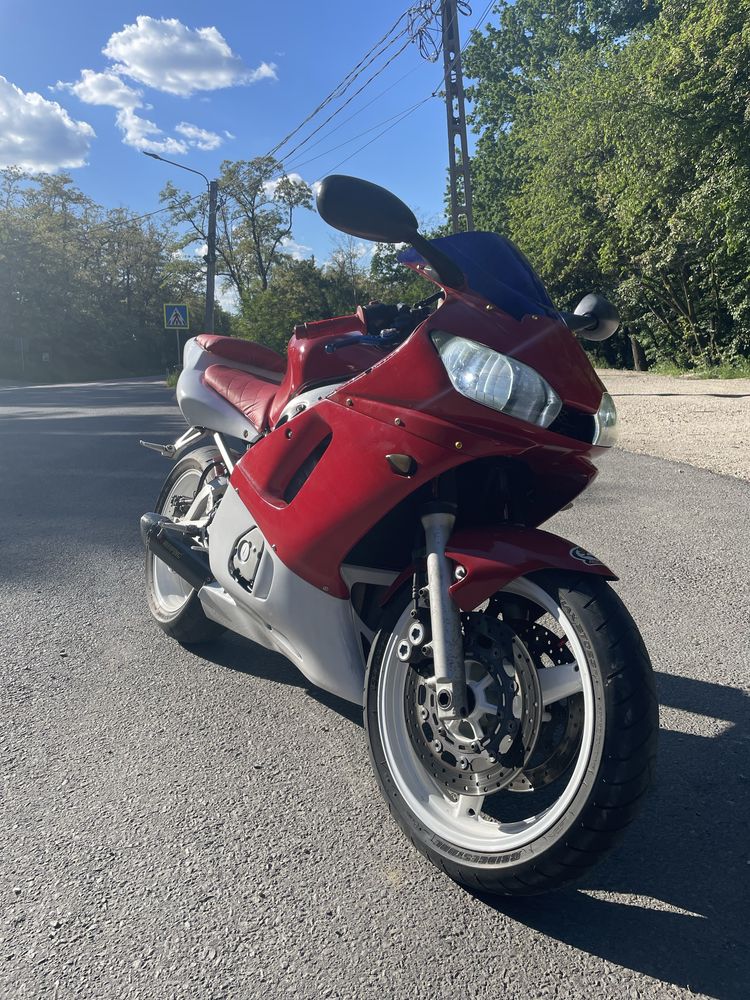 Yamaha YZF-R6 2001