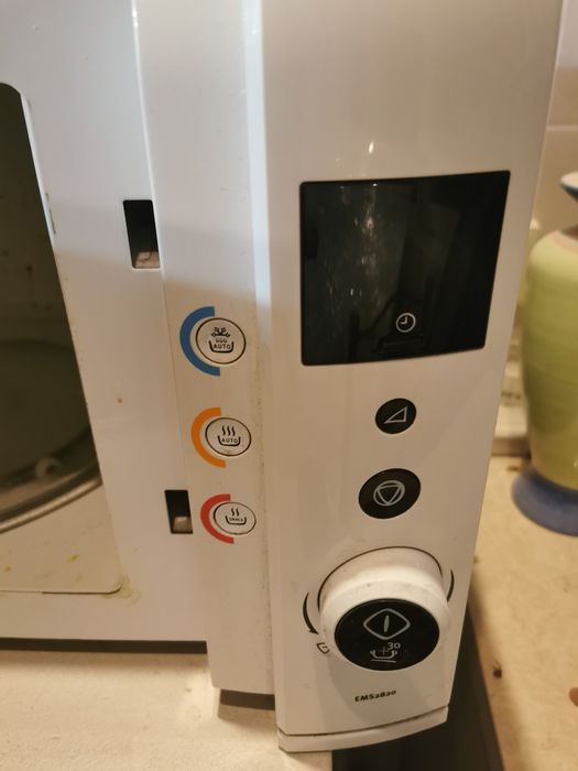 Микровълнова Electrolux