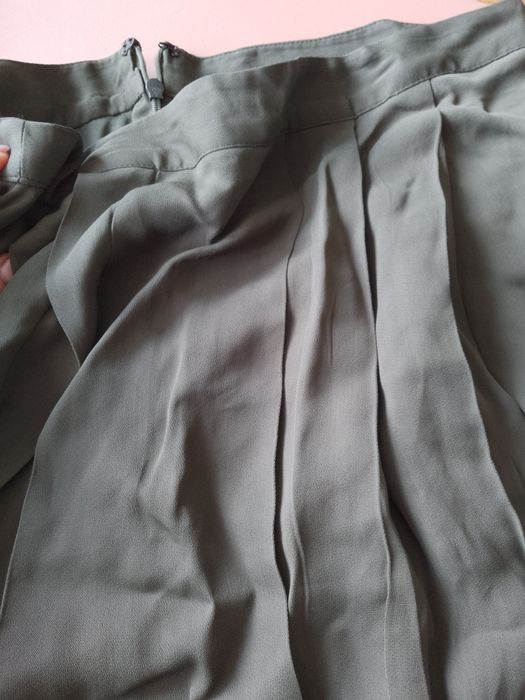 НОВА Дамска тъмно зелена пола Guido Maria Kretschmer размер М