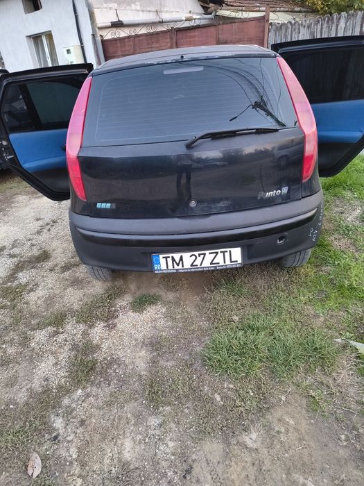 Vând fiat Punto din 2001