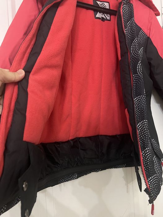 Куртка девочке 8-10 лет