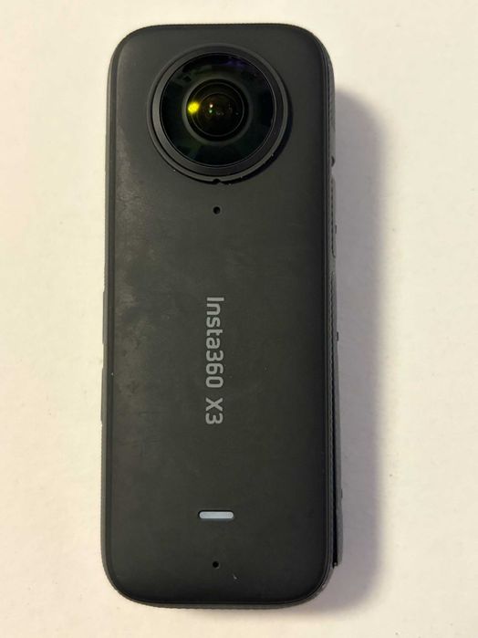 Insta360 X3 cameră 360° impermeabilă, touchscreen + cutie + acumulator