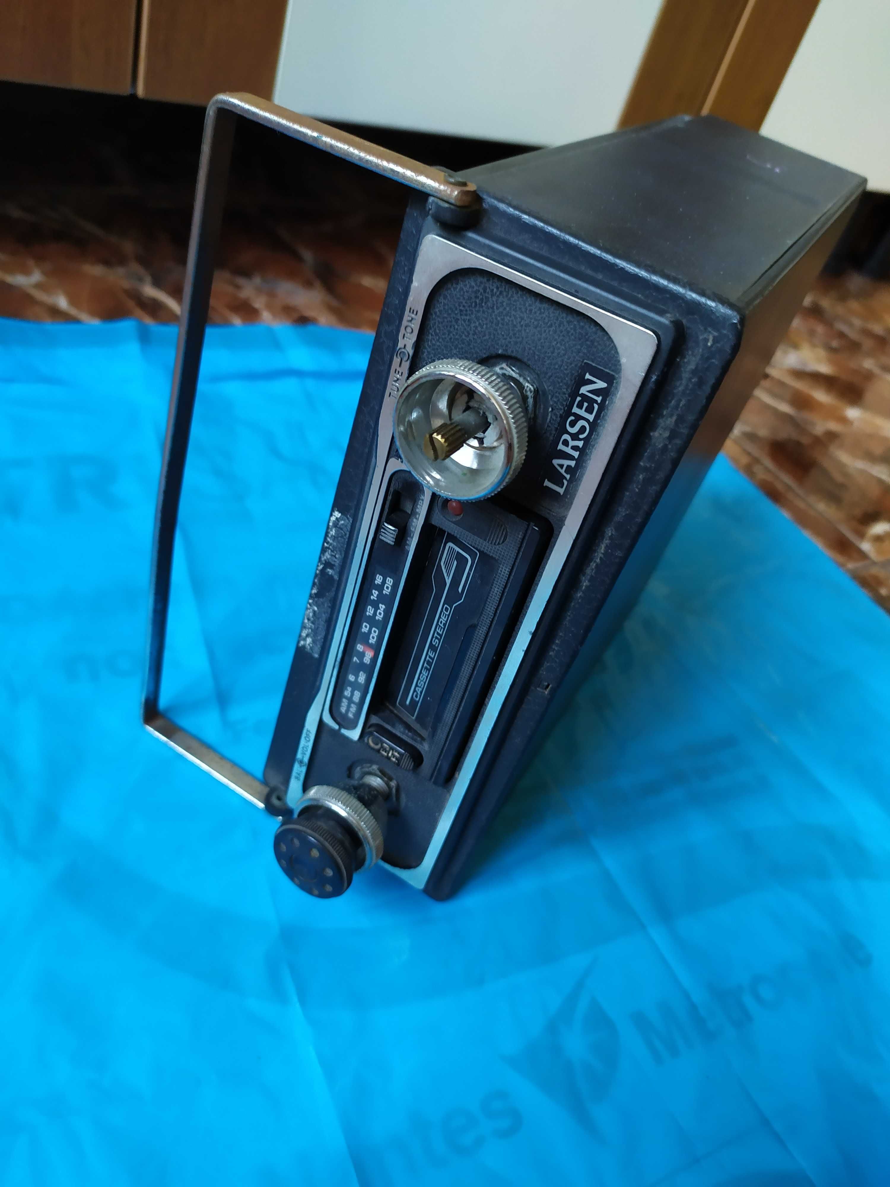 Vintage Larsen Radio Cassette