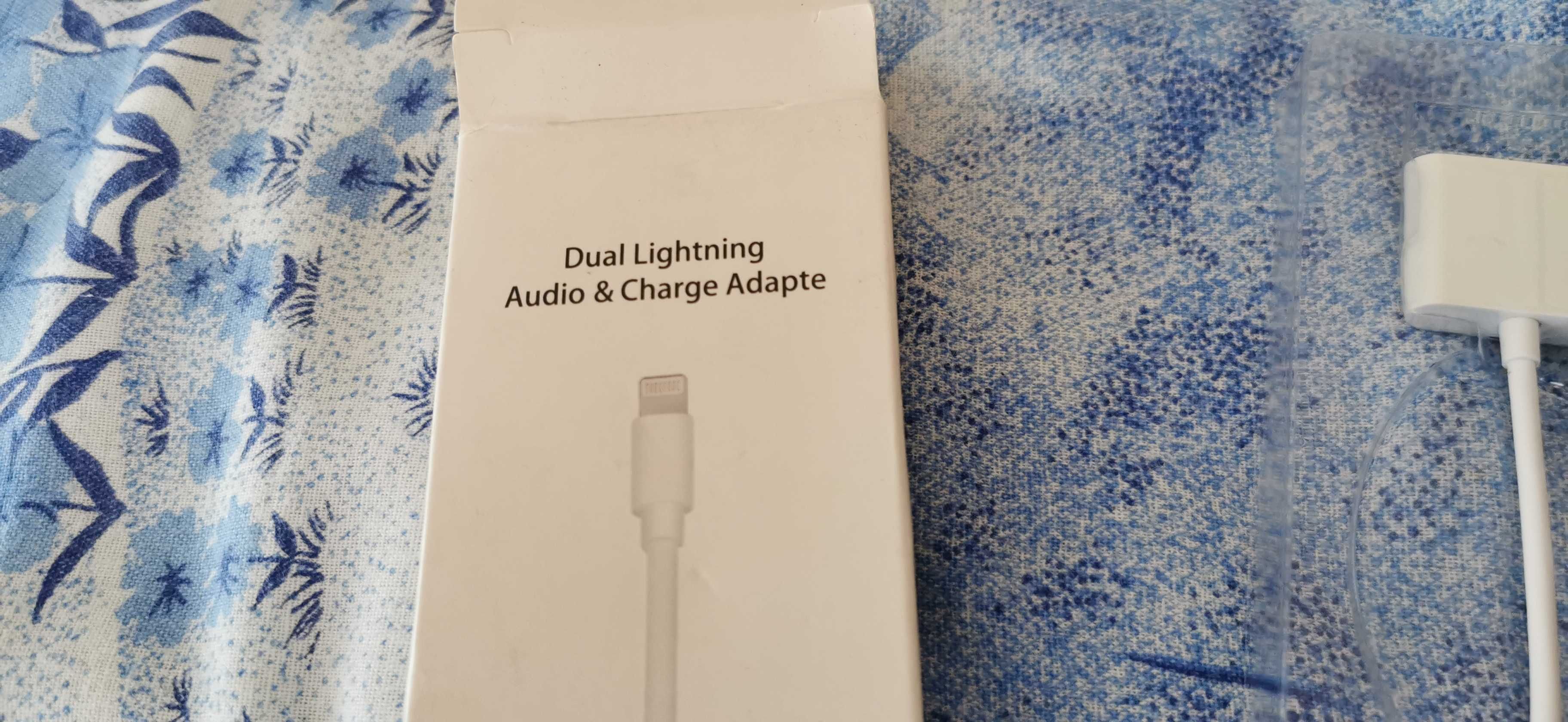 Adaptor Dual de la Lightning la Lightning Audio, Lightning Charging