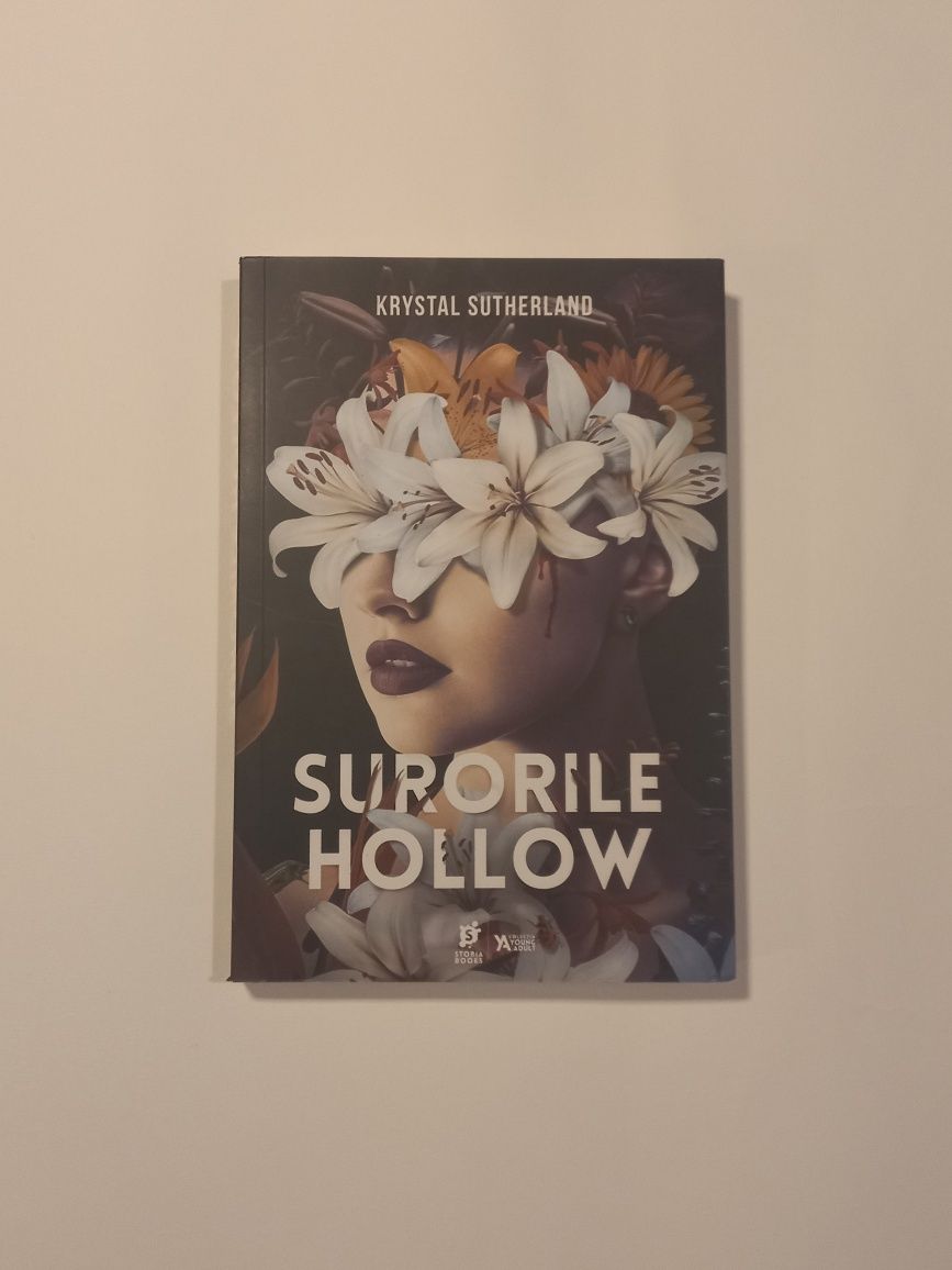 Carte "Surorile Hollow"