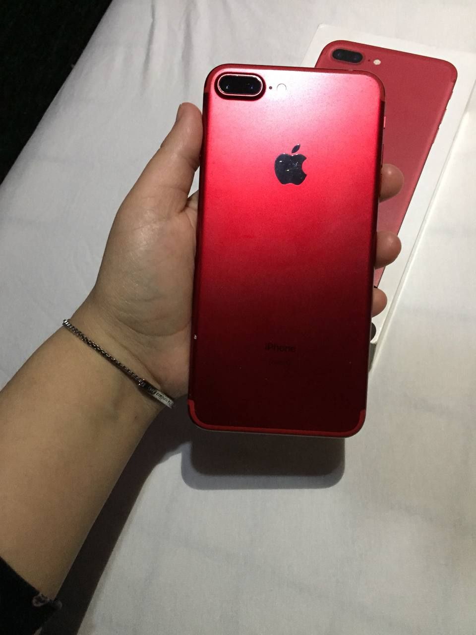 Telefon iPhone. 7+