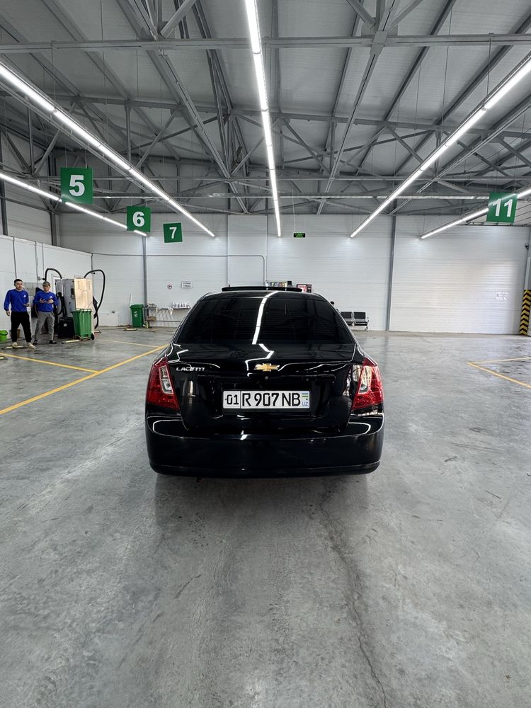 Qora jentra sotiladi ! Kraskasi toza benzinda