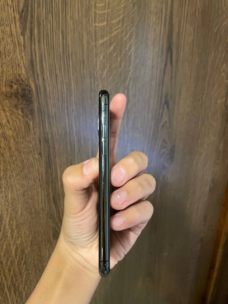 Iphone xs      .