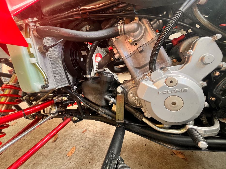 Vând sau schimb Polaris Predator  500 2009