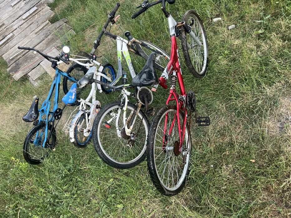 Vand 4 biciclete