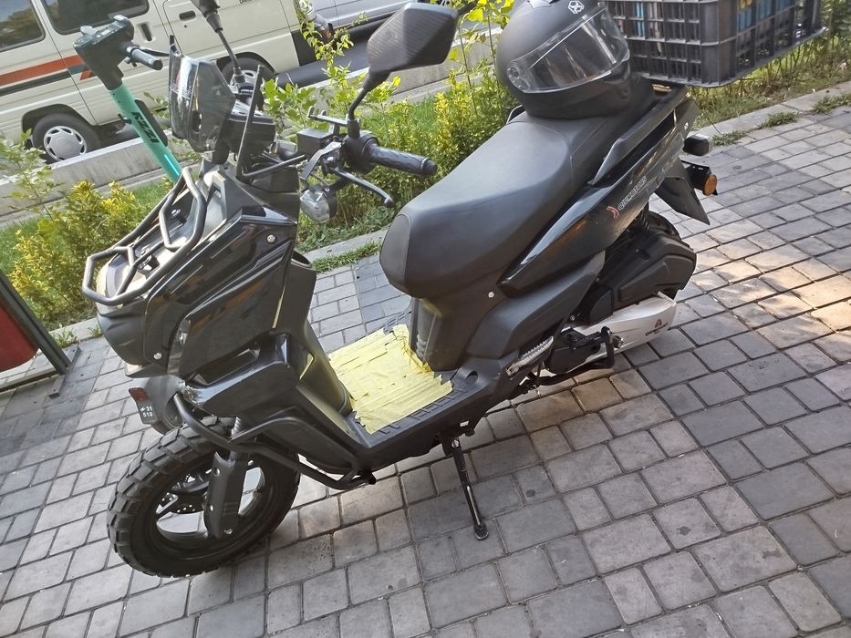 Tank skuteri barter qilinadi