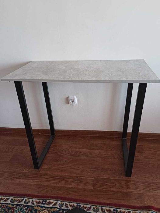 [СРОЧНО] Столы и кресло