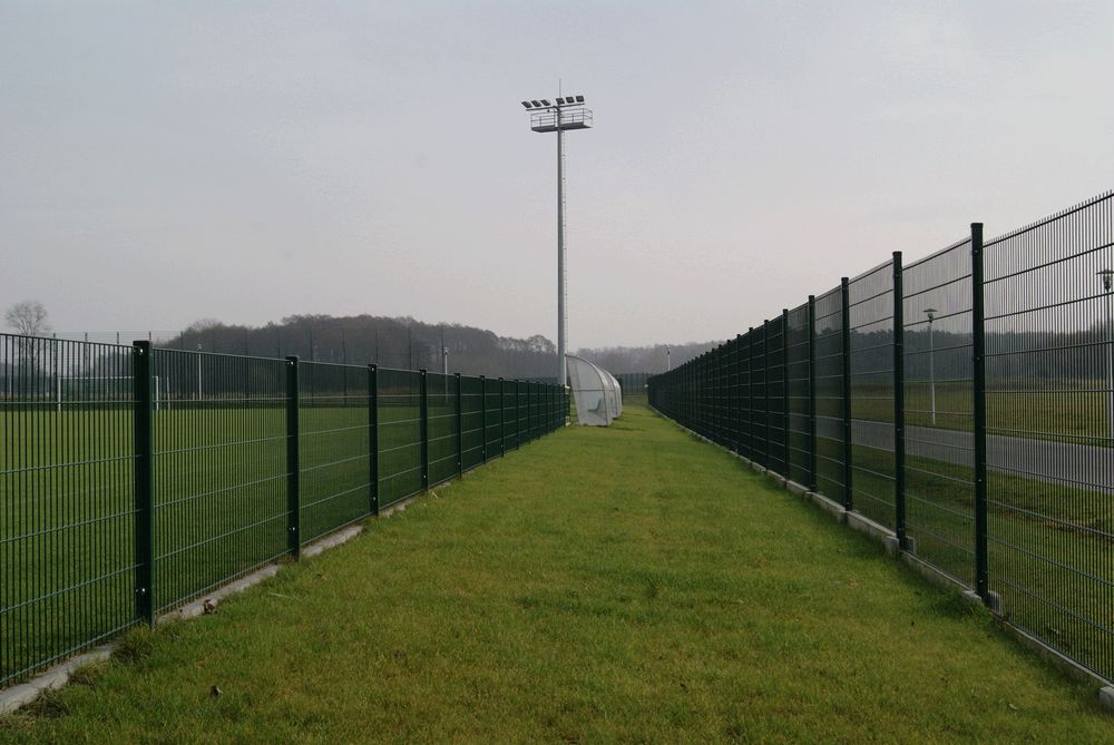 Garadur și porți din plasa burdurata