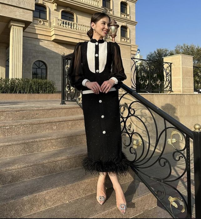 Көйлек сатылады.