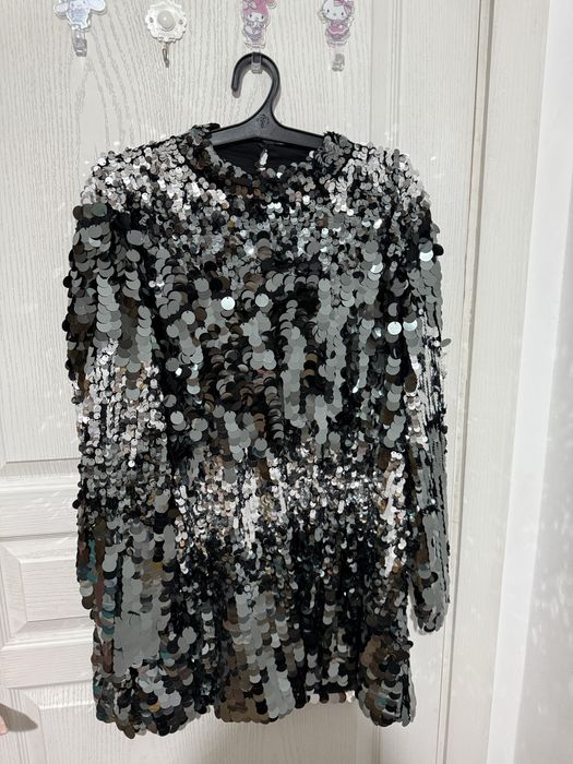 Әйелдер киімі Бес жүз тг мен сегіз мың тг аралығы