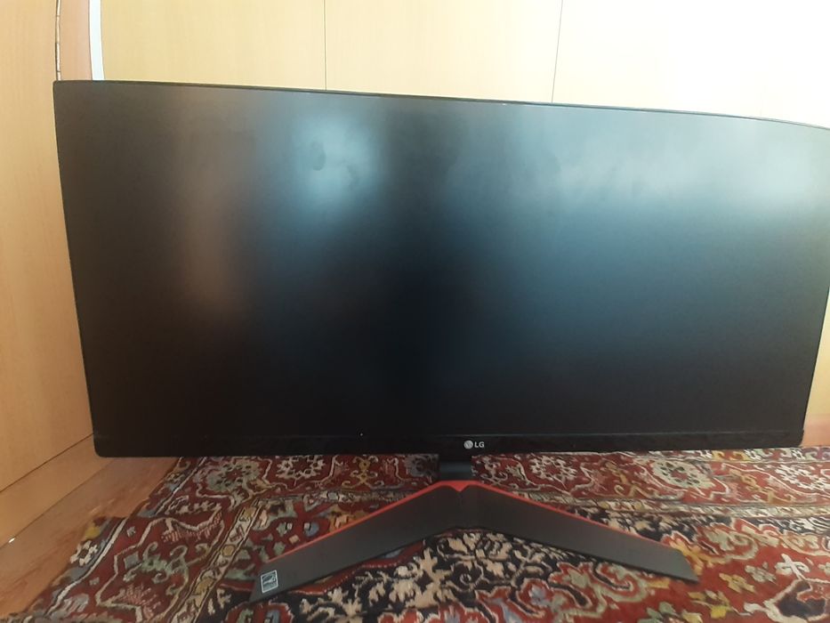 Монитор работает не работает не знаю