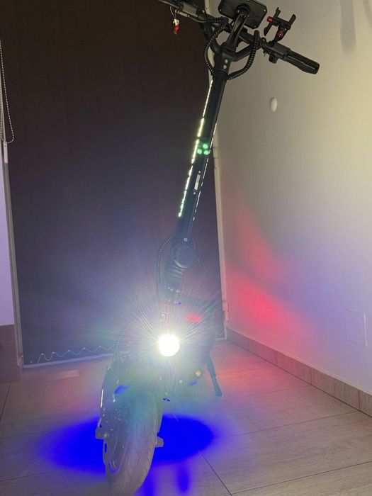 Trotinetă electrică Dualtron Victor Luxury Plus 2025 EY4