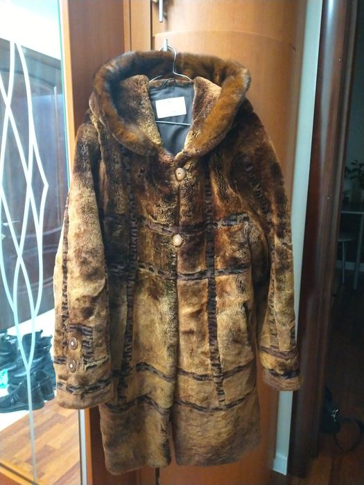 Продам мутоновую шубу