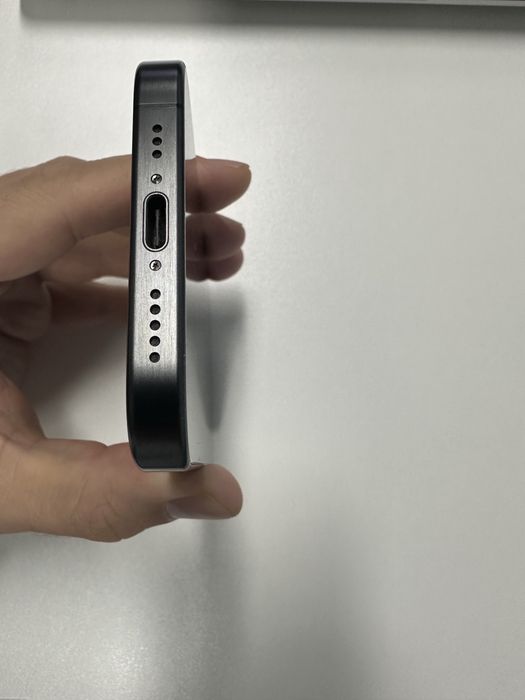 iPhone 15 Pro 128GB 100% батерия Много добро състояние!