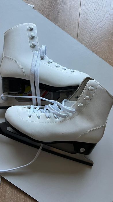 Patine patinaj artistic IS A100 Alb - mărime 39