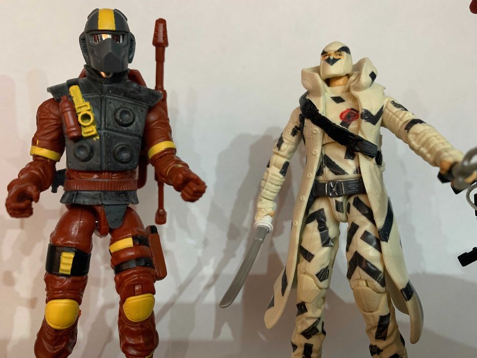 Set soldati Hasbro G I Joe Rise of Cobra StormShadow & Charbroil NOU