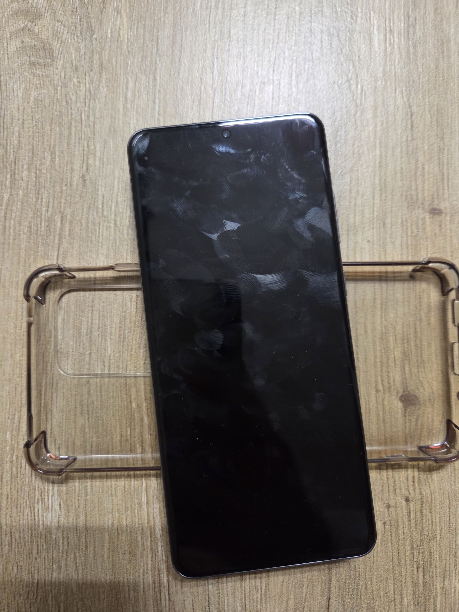 Продавам Samsung S20 ULTRA